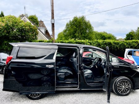 2019 Toyota Alphard - photo 7