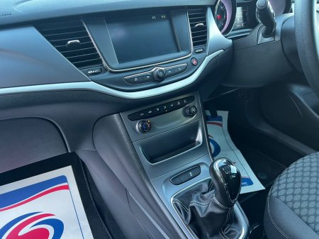 2018 Opel Astra - photo 11