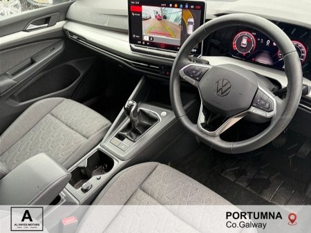 2025 Volkswagen Golf - photo 2