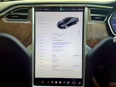 2018 Tesla Model S - photo 19