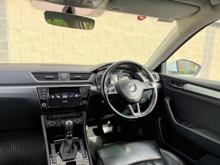 2017 Skoda Superb - photo 12