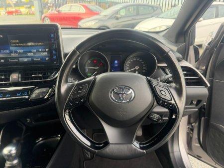 2019 Toyota C-HR - photo 18