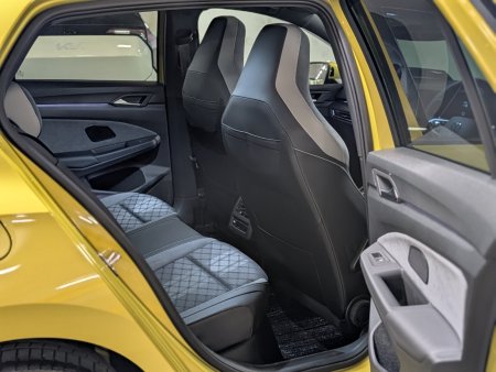 2024 Volkswagen Golf - photo 27