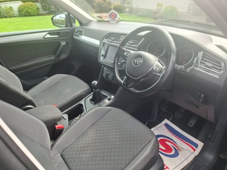 2017 Volkswagen Tiguan - photo 4