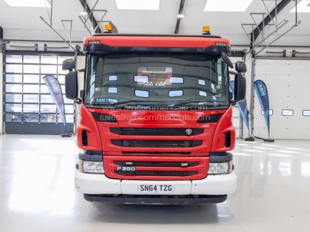2014 SCANIA P250 - photo 2