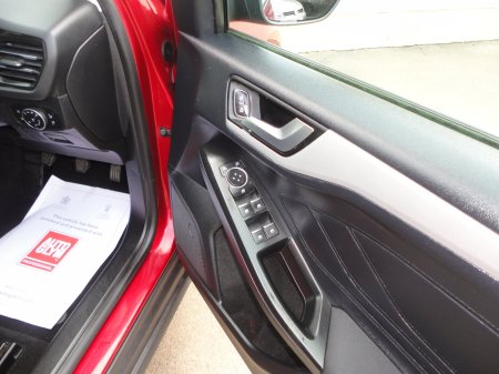 2020 Ford Focus - photo 8