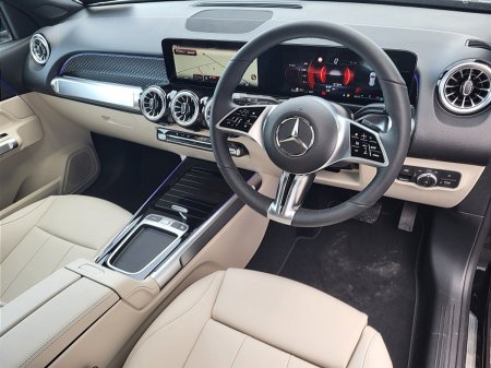 2027 Mercedes-Benz GLB - photo 2