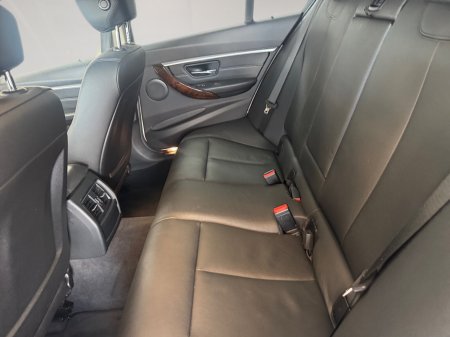 2016 BMW 3-Series - photo 16