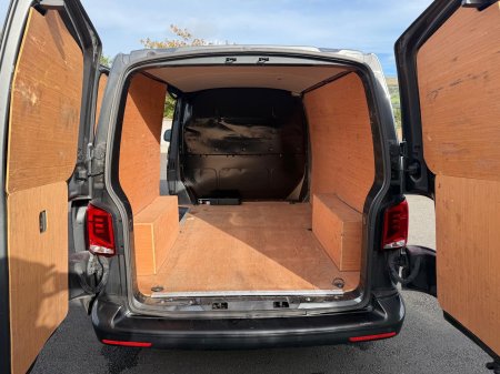 2023 Volkswagen Transporter - photo 11