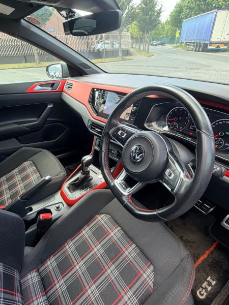 2020 Volkswagen Polo - photo 12