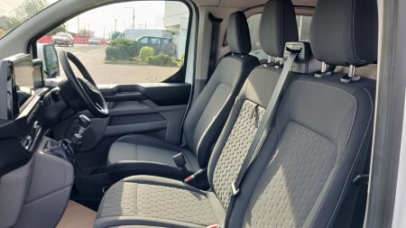2025 Ford Transit Custom - photo 5