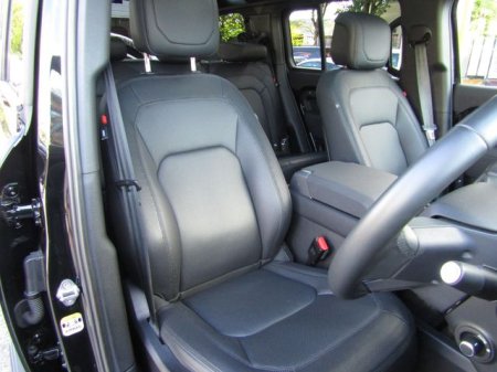2023 Land Rover Defender - photo 15
