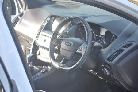 2018 Ford Focus - photo 13