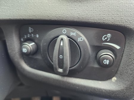 2015 Ford Fiesta - photo 18