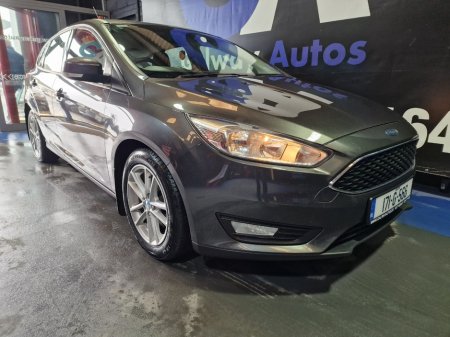 2017 Ford Focus - photo 13