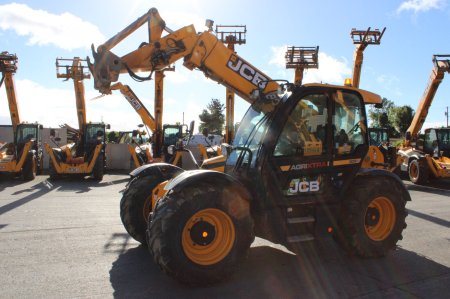 0 JCB 