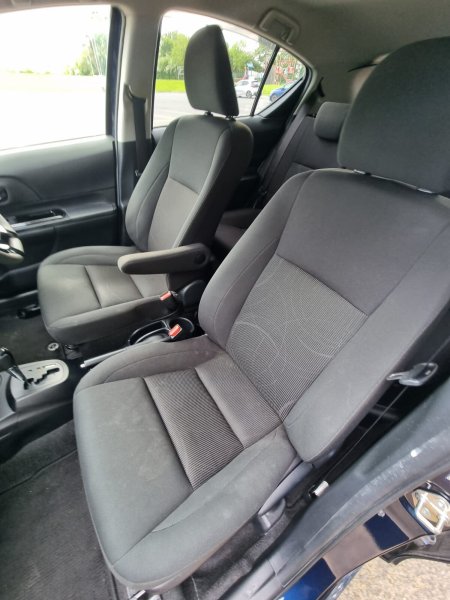 2019 Toyota Aqua - photo 19