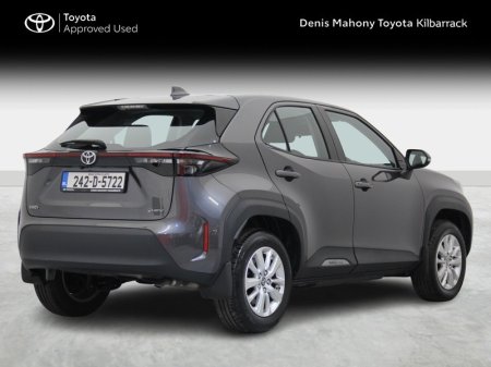 2024 Toyota Yaris Cross - photo 2