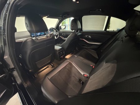 2023 BMW 3-Series - photo 19