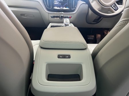 2022 Volvo XC60 - photo 17