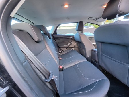 2017 Ford Focus - photo 22