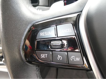 2022 BMW 5-Series - photo 31