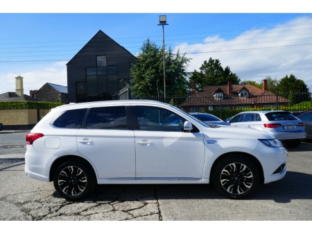 2017 Mitsubishi Outlander - photo 4