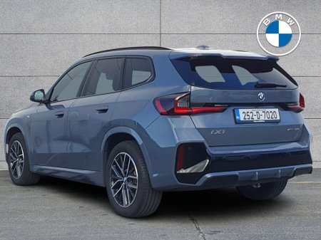 2025 BMW iX1 - photo 2