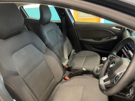 2022 Renault Clio - photo 8