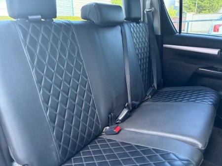 2021 Toyota Hilux - photo 11