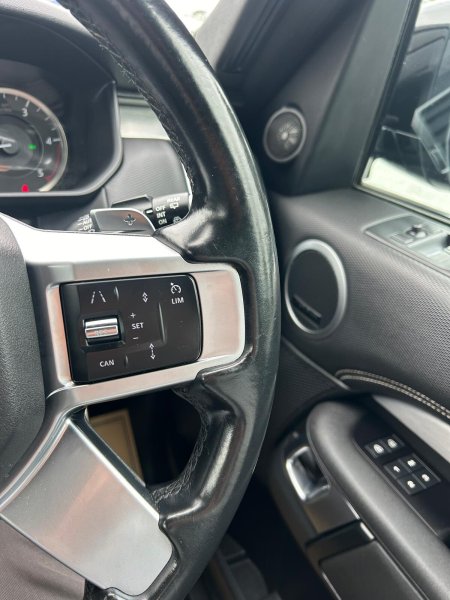 2022 Land Rover Discovery - photo 20