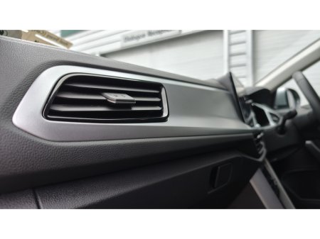 2025 Volkswagen T-Roc - photo 20