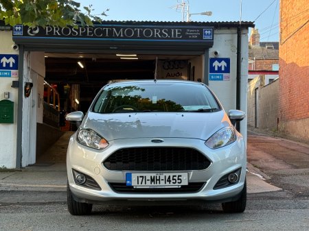 2017 Ford Fiesta - photo 2