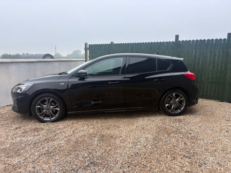 2019 Ford Focus - photo 2