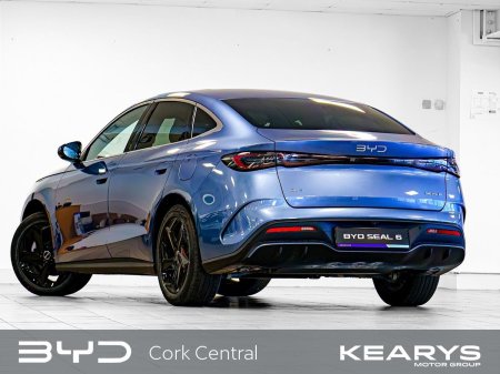 2026 BYD Seal 6 - photo 2