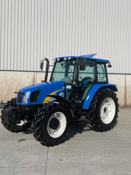 2012 New Holland T5050