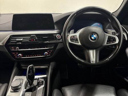2020 BMW 5-Series - photo 5