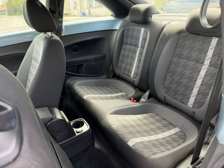 2017 Volkswagen Beetle - photo 16