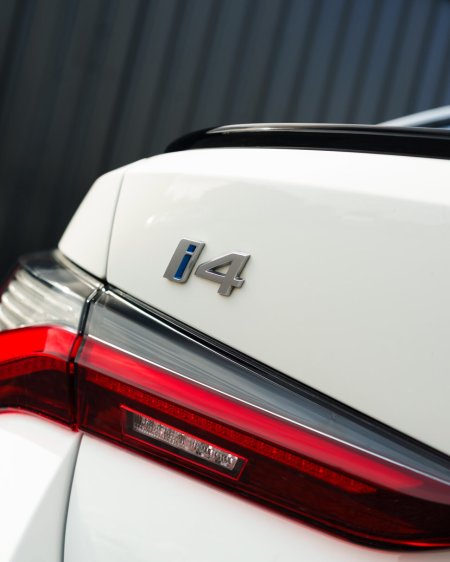 2023 BMW i4 - photo 2