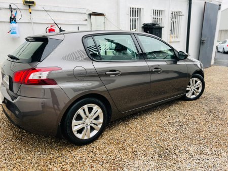 2014 Peugeot 308 - photo 10