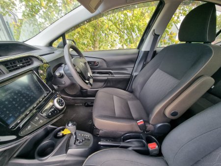 2020 Toyota Aqua - photo 16