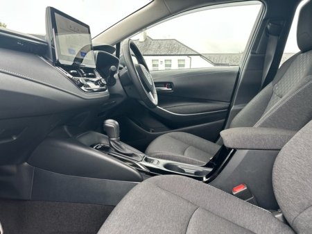 2025 Toyota Corolla - photo 6