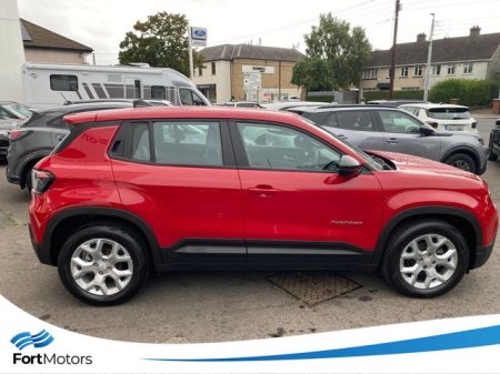 2025 Jeep Avenger - photo 9