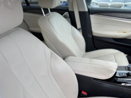 2018 BMW 5-Series - photo 15