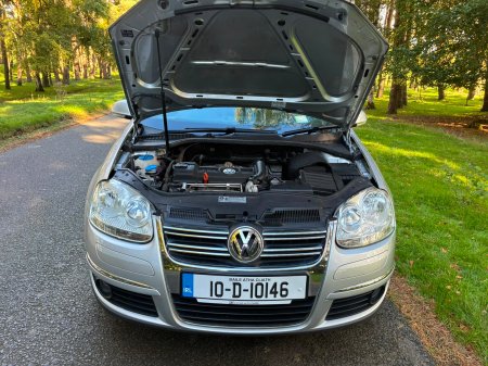 2010 Volkswagen Jetta - photo 26