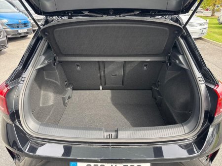 2025 Volkswagen T-Roc - photo 12