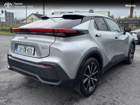 2024 Toyota C-HR - photo 2