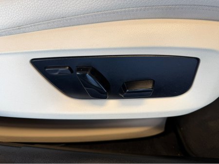 2018 BMW 5-Series - photo 19