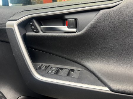 2025 Toyota RAV4 - photo 22