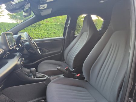 2022 Toyota Yaris - photo 19